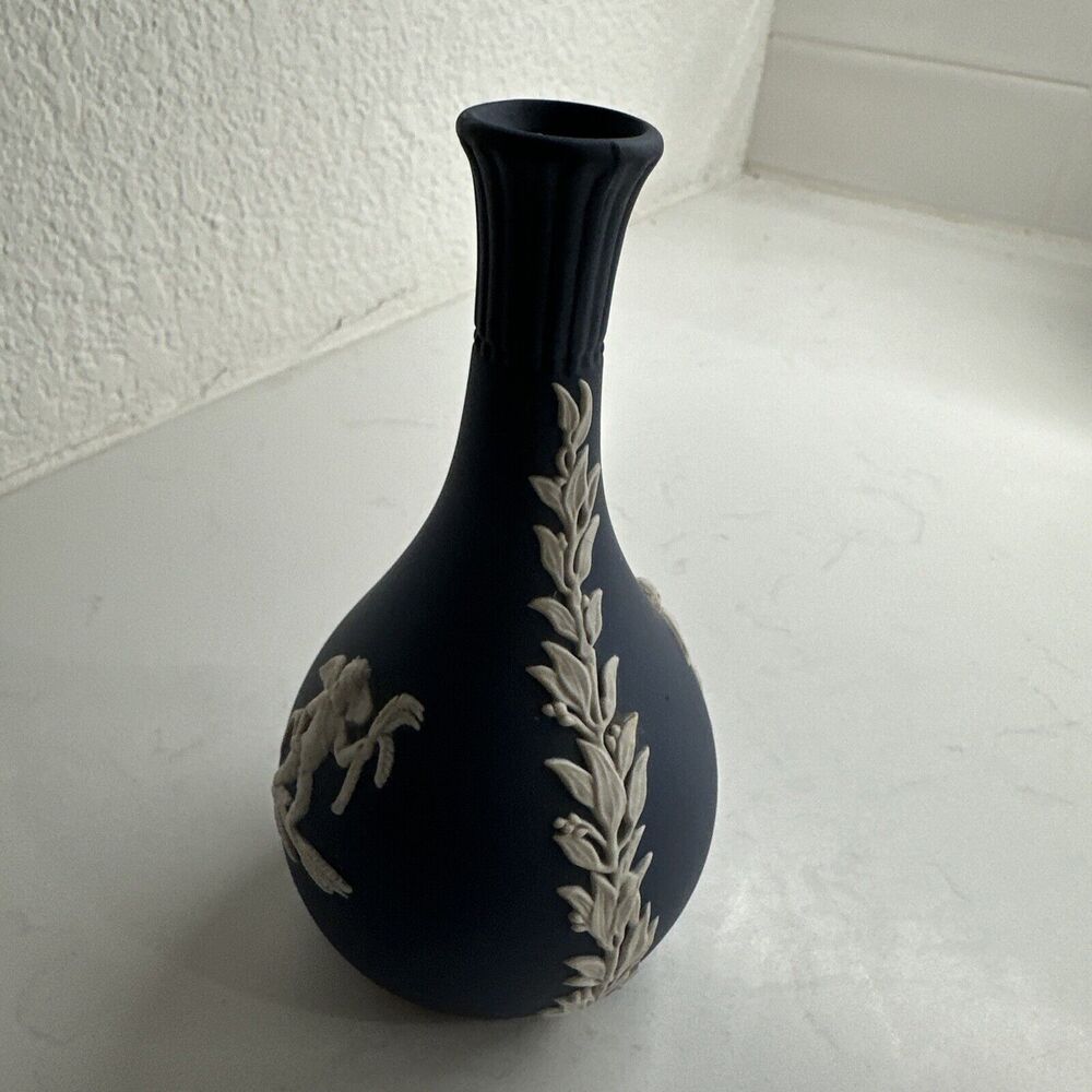 Antique Wedgwood Jasperware Bud Vase in Portland Blue and Cream (5") England - Picture 8 of 13